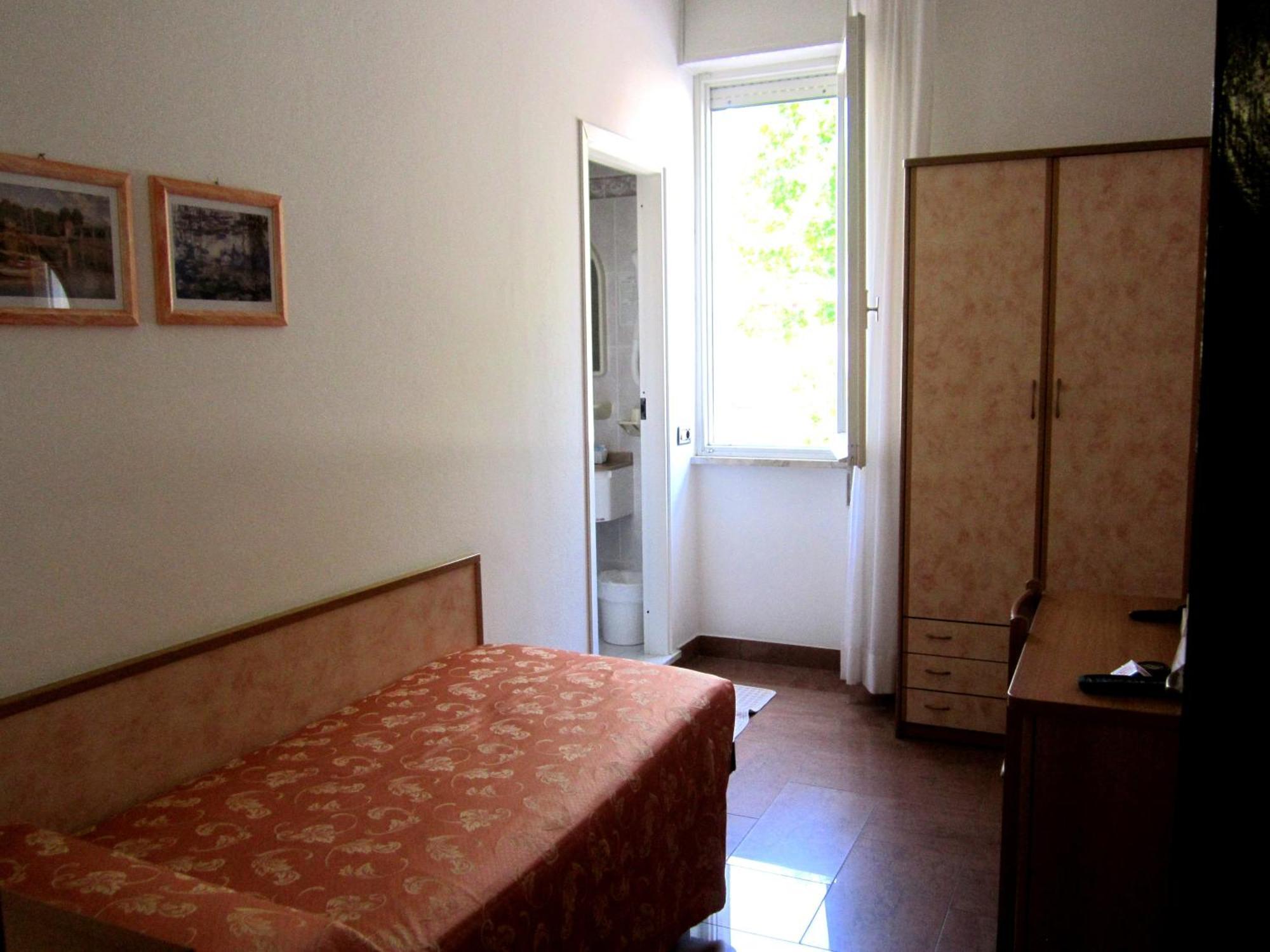Hotel Garden Μπελάρια-Ιτζέα Μαρίνα Δωμάτιο φωτογραφία