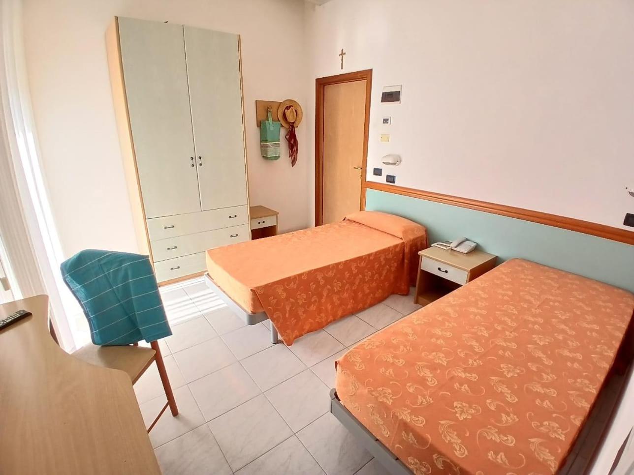Hotel Garden Μπελάρια-Ιτζέα Μαρίνα Εξωτερικό φωτογραφία