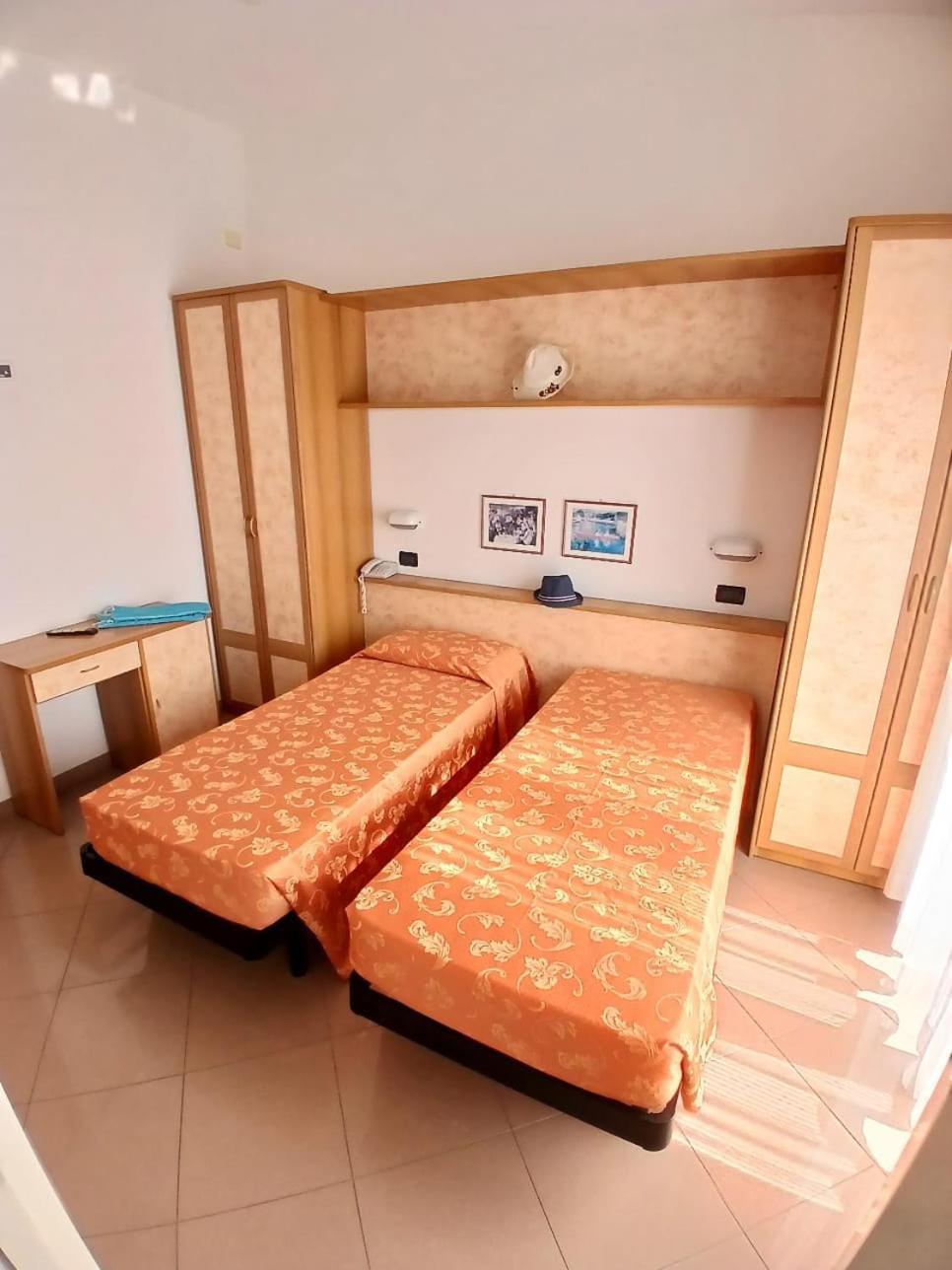 Hotel Garden Μπελάρια-Ιτζέα Μαρίνα Εξωτερικό φωτογραφία