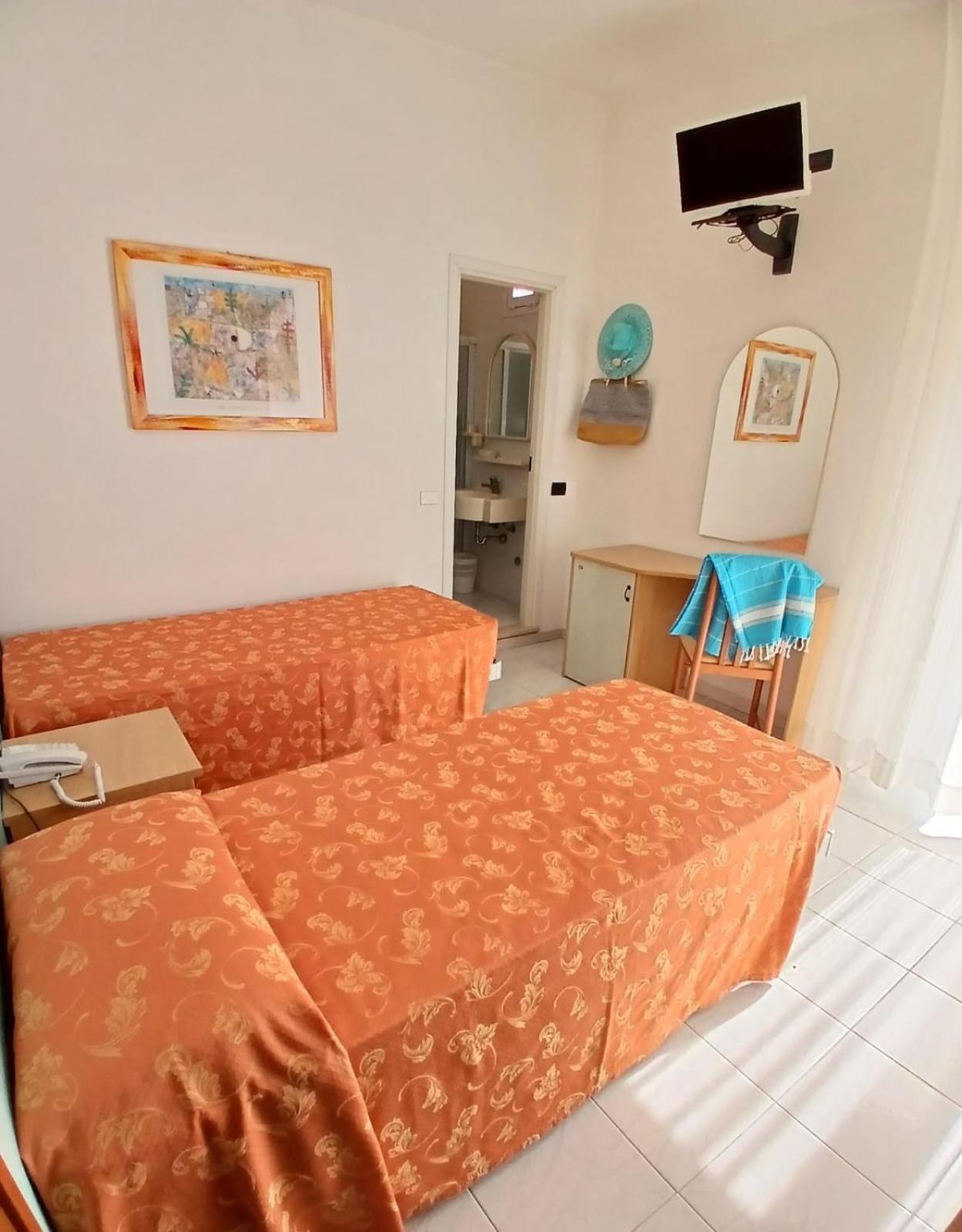 Hotel Garden Μπελάρια-Ιτζέα Μαρίνα Εξωτερικό φωτογραφία