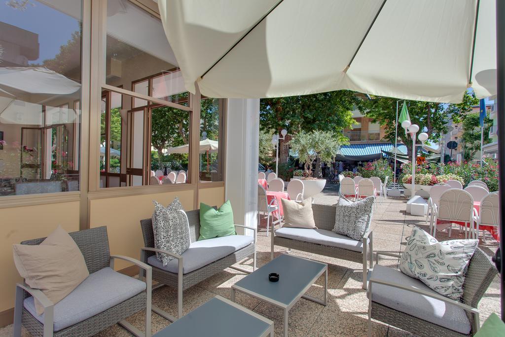 Hotel Garden Μπελάρια-Ιτζέα Μαρίνα Εξωτερικό φωτογραφία
